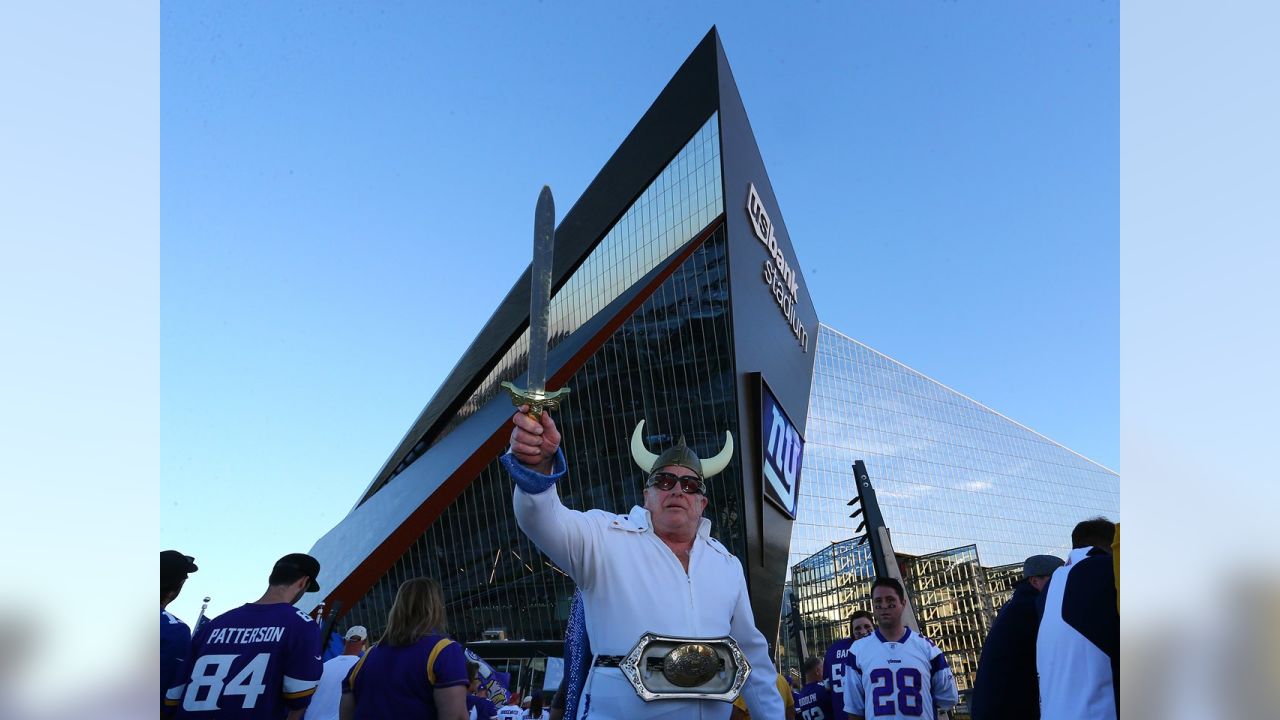 Top 50 Photos of Gameday at U.S. Bank Stadium