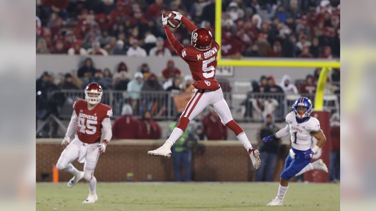 Oklahoma wide receiver Marquise Brown (5) warms up before the Orange Bowl  NCAA college football …