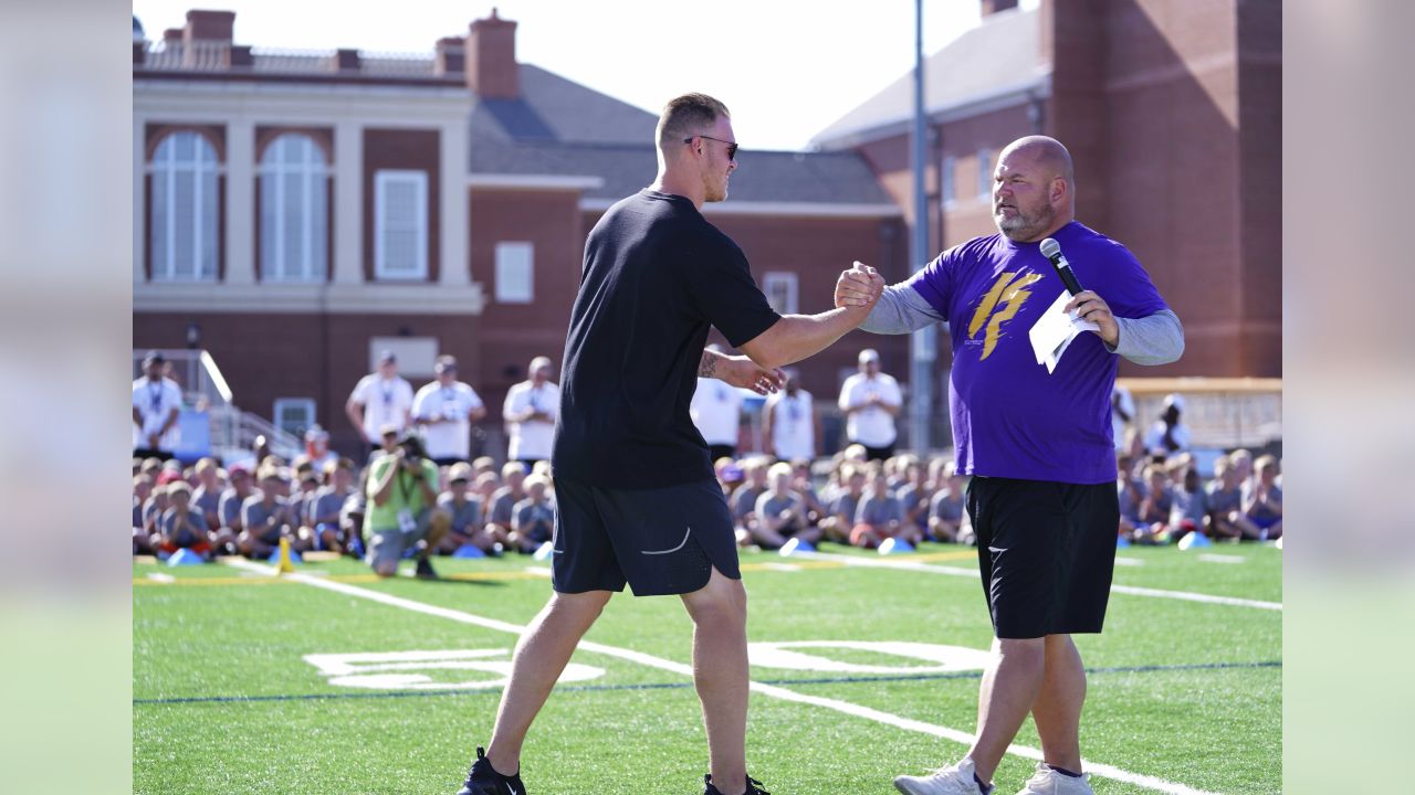 Former Vikings TE Kyle Rudolph hosts annual kids camp in Plymouth