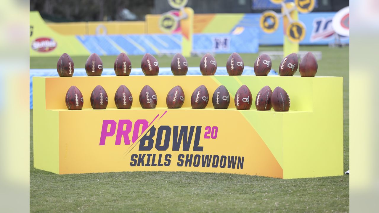 Vikings' Cousin Falls, Jefferson Wins Pro Bowl Dodgeball Match