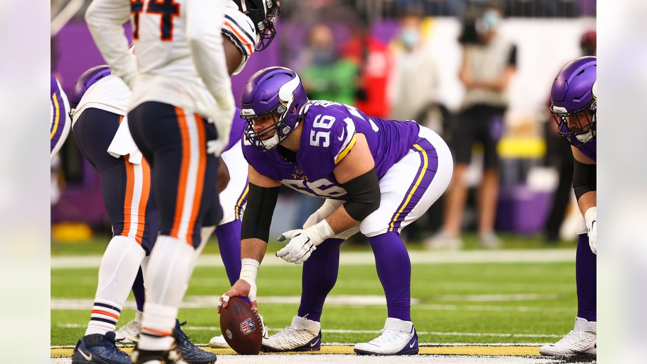 You're soft': Why the refs flagged Vikings' Garrett Bradbury for  unsportsmanlike conduct - Sports Illustrated Minnesota Sports, News,  Analysis, and More