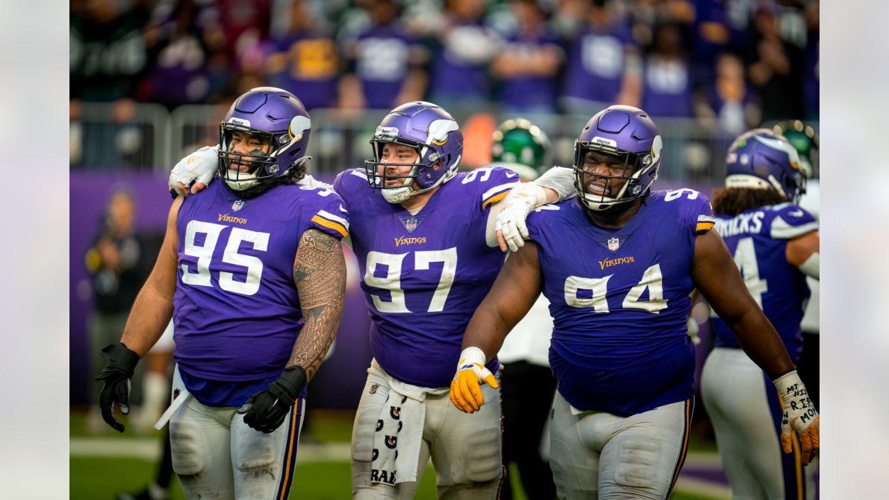 Minnesota Vikings NT Khyiris Tonga : Player Profile No. 19