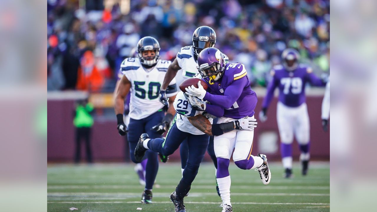 Vikings, Seahawks Battle Through 3rd-Coldest Game in NFL History