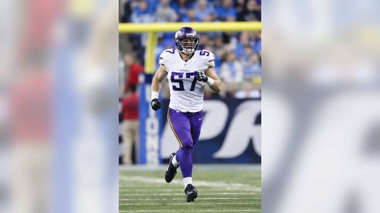 Vikings linebacker Audie Cole lost for the season after fracturing