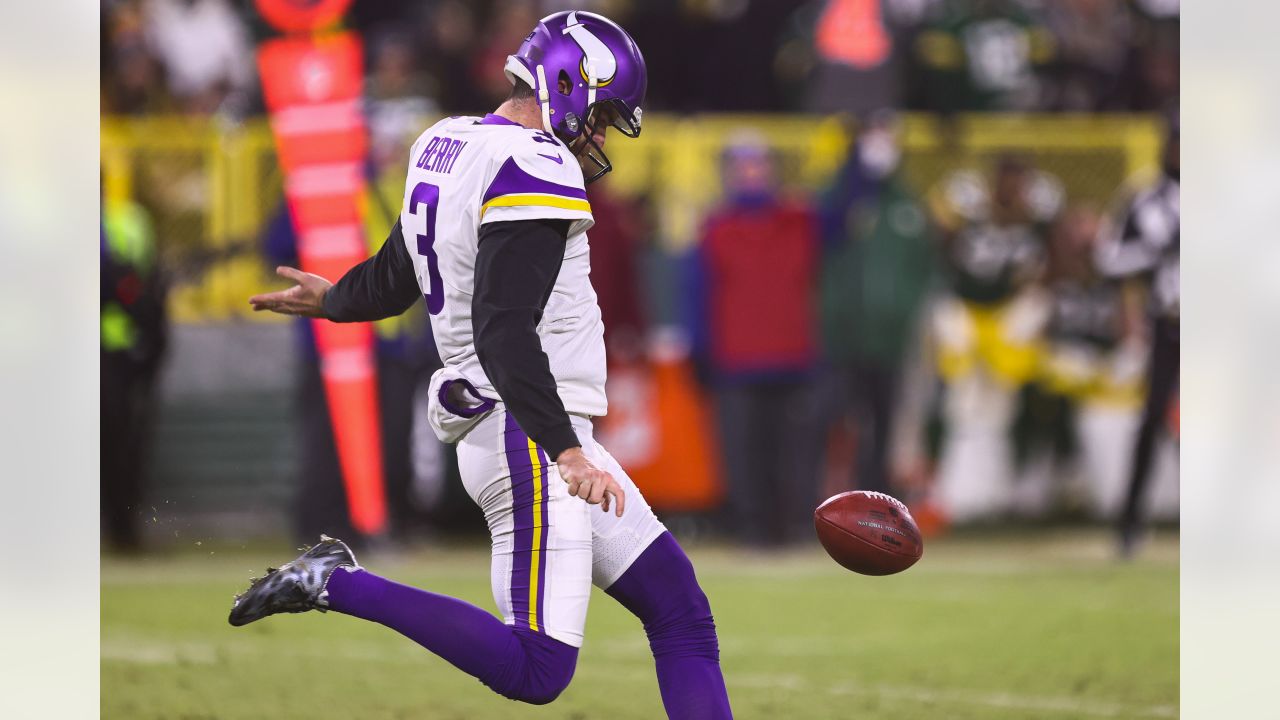 Minnesota Vikings punter Jordan Berry works on his ball drop