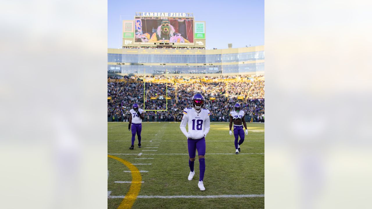 Vikings win opening game ahead of trip to Lambeau Field