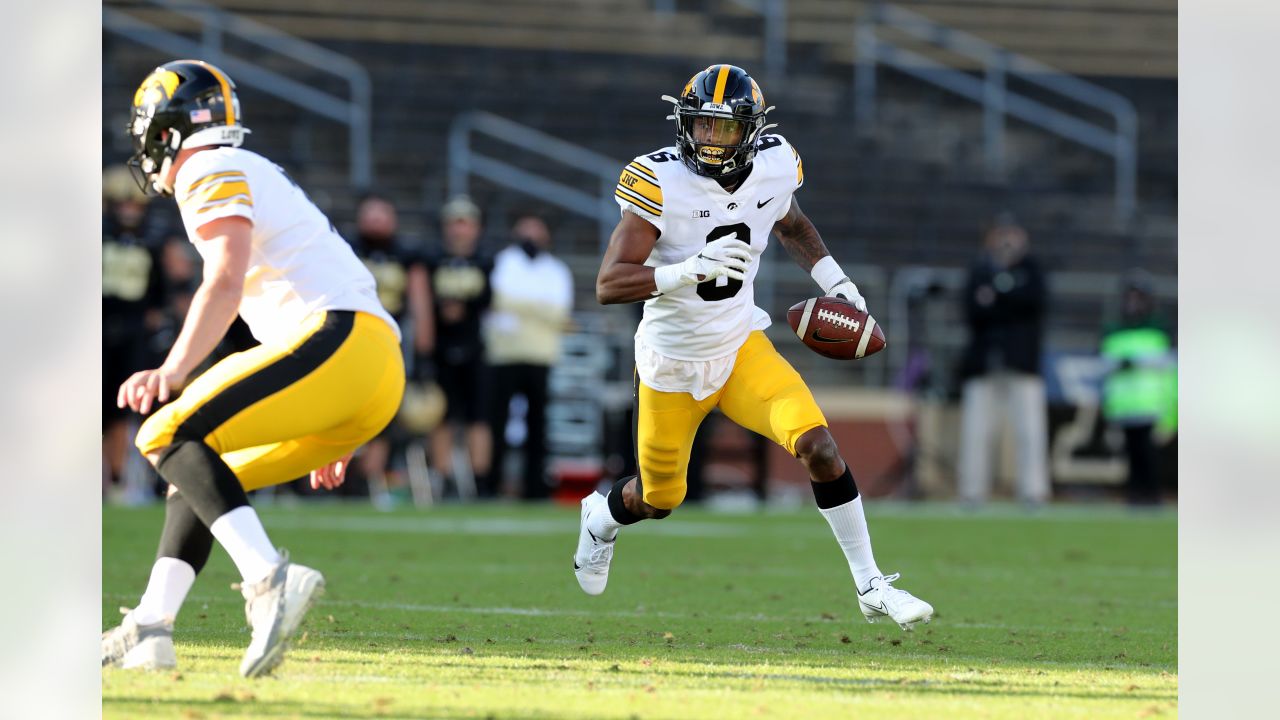 Iowa Football: Ihmir Smith-Marsette selected 157th overall by Minnesota  Vikings - Black Heart Gold Pants