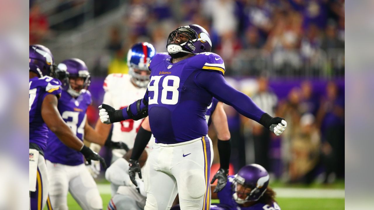 Former ECU football standout Linval Joseph signs with the Los Angeles  Chargers