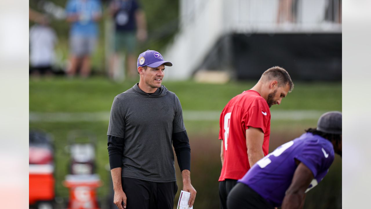 Vikings coach Kevin O'Connell talks running back Kareem Hunt's visit