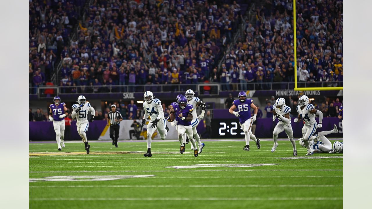 Minnesota Vikings overcome 33-point deficit to beat Colts, break