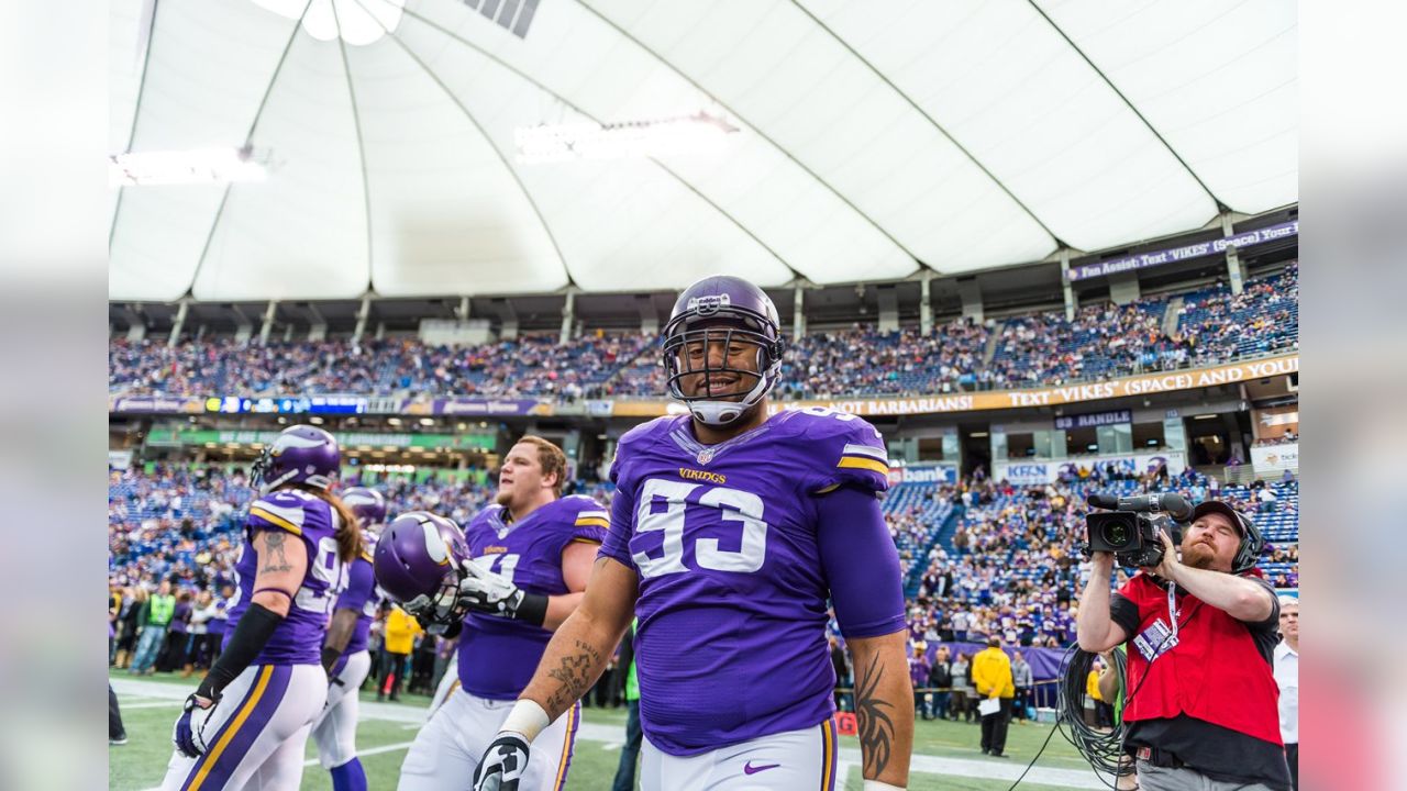 Guide to Game Day: Vikings to Host Browns & Induct Kevin Williams in Ring  of Honor