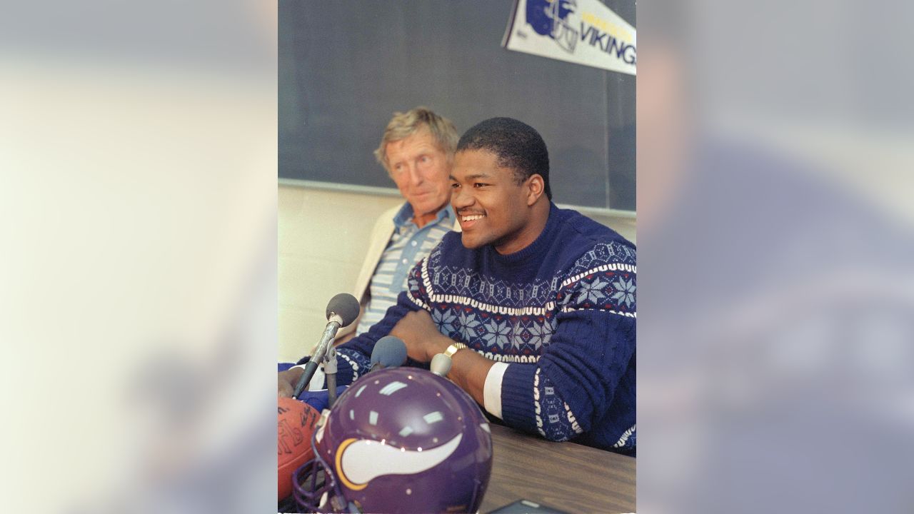 Vikings Legend Jerry Burns in Photos