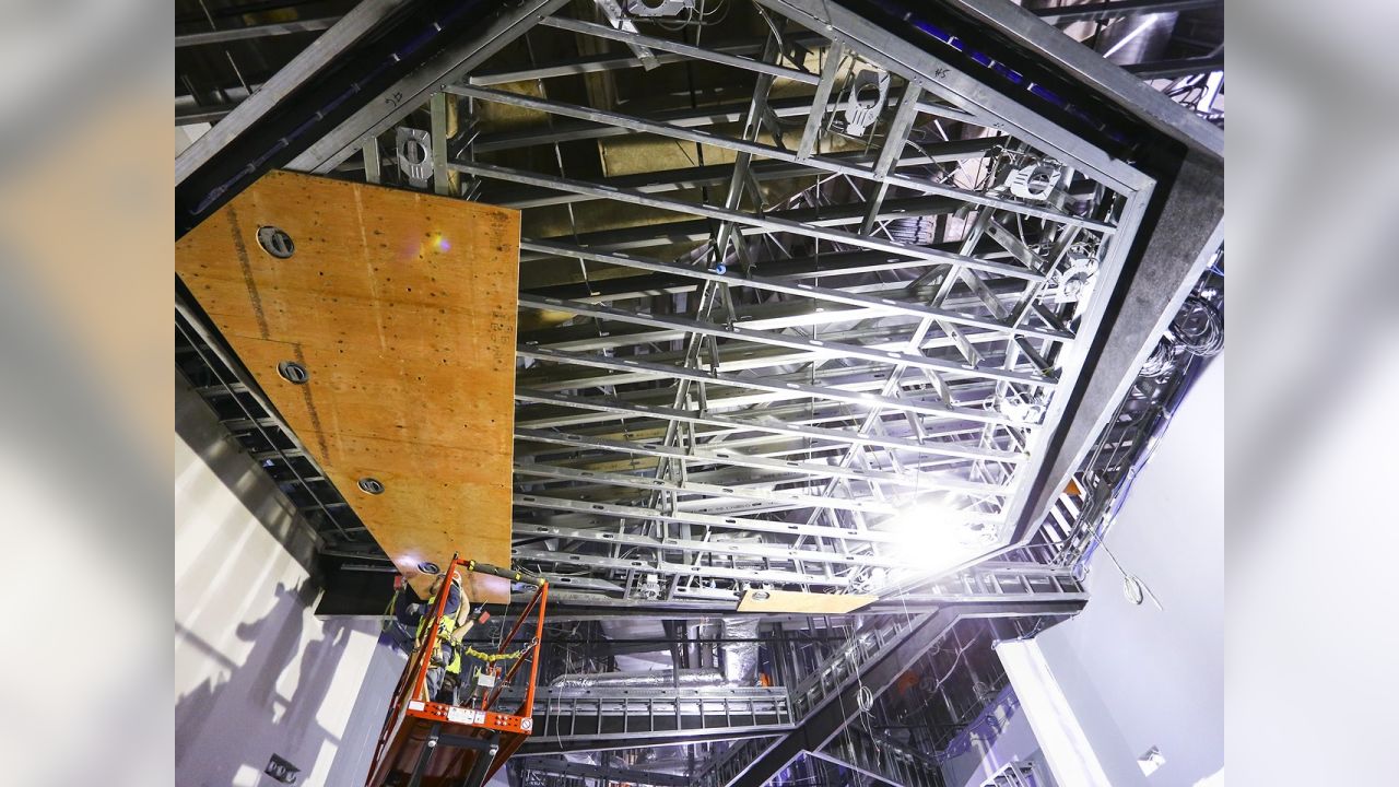 Minnesota Vikings on X: The #Vikings locker room at @usbankstadium is  almost complete! PHOTOS:   /  X