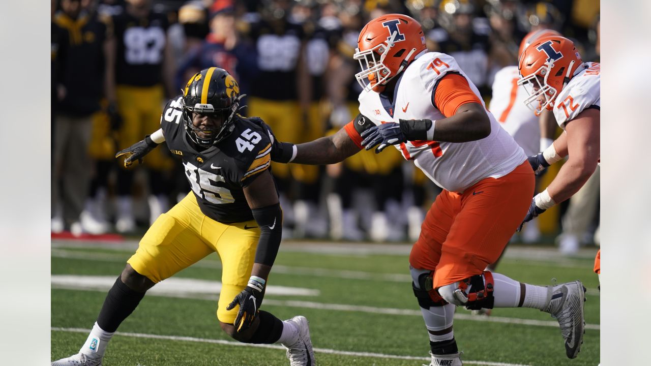 NFL Draft: Vikings select Illini OL Vederian Lowe - OrangeandBlueNews