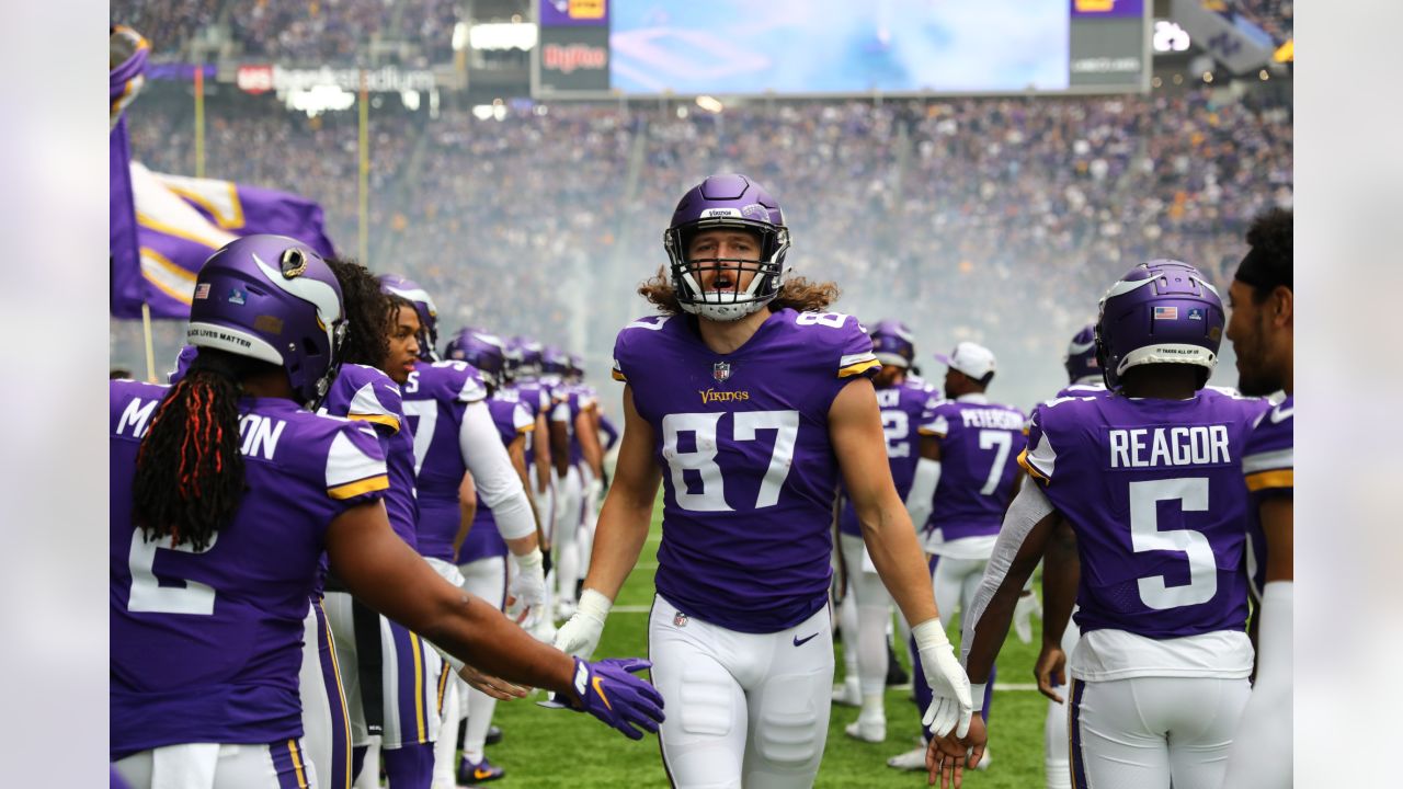 Vikings extend tight end T.J. Hockenson - CBS Minnesota