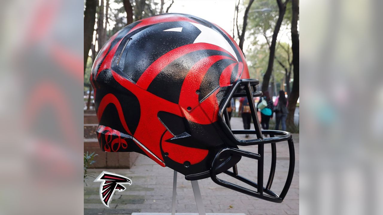 These special NFL helmets done by Mexican artists for 'Monday Night  Football' look incredible 