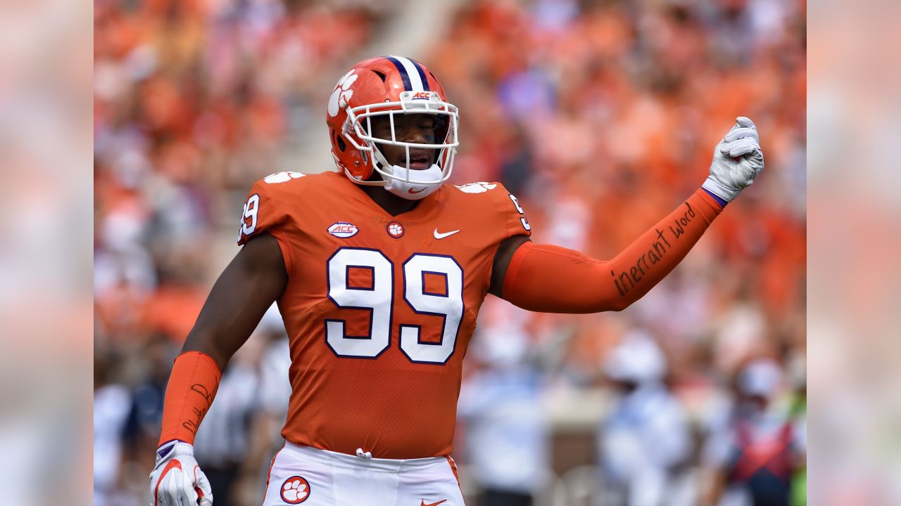 DE Clelin Ferrell celebrates being picked No. 4 at his home