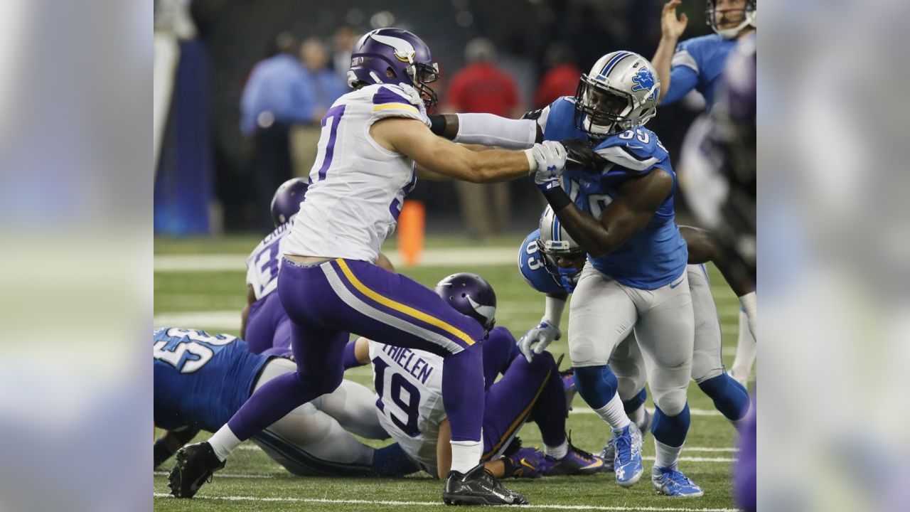 Vikings linebacker Audie Cole lost for the season after fracturing