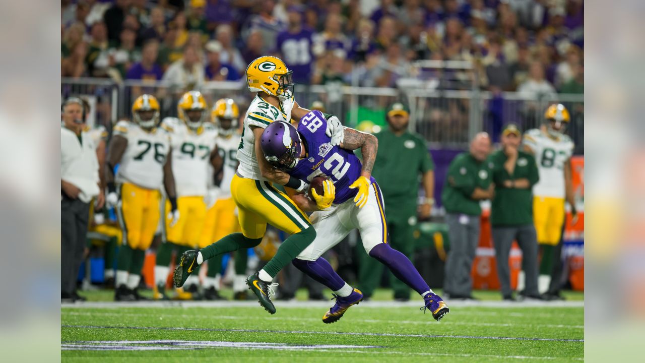 7:15 p.m.: Follow the Vikings-Packers Border Battle from U.S. Bank Stadium