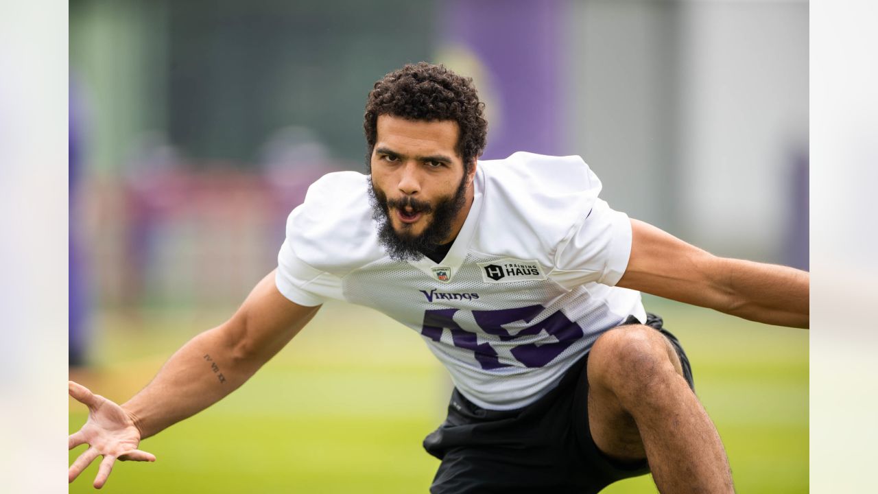 Ex-Georgia DB Lewis Cine 'steering the ship,' emerging as leader at  Minnesota Vikings rookie minicamp