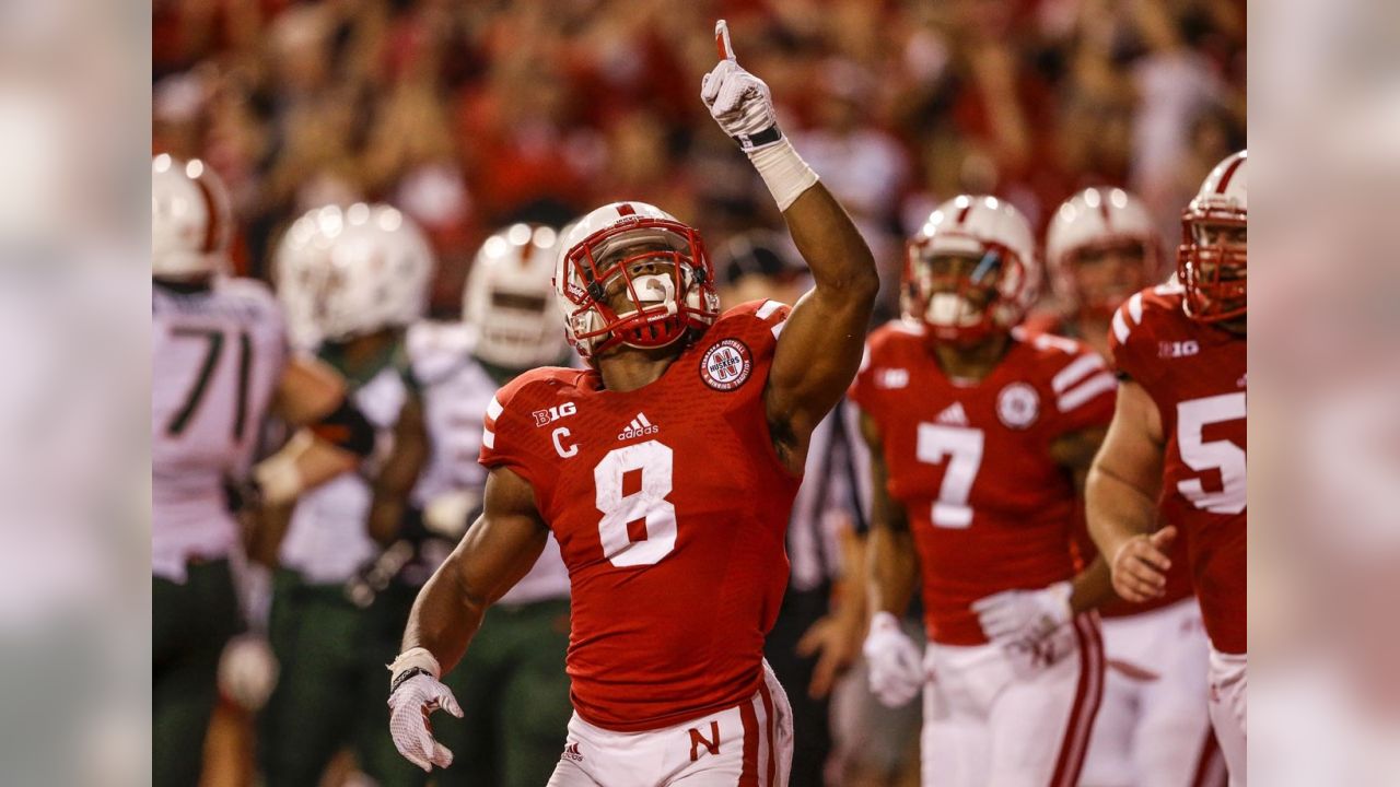 Nebraska RB Ameer Abdullah has MCL sprain, could return for Wisconsin game