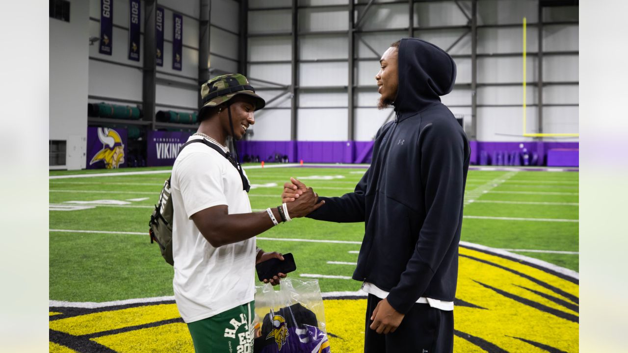 Deestroying Visits Vikings Training Camp