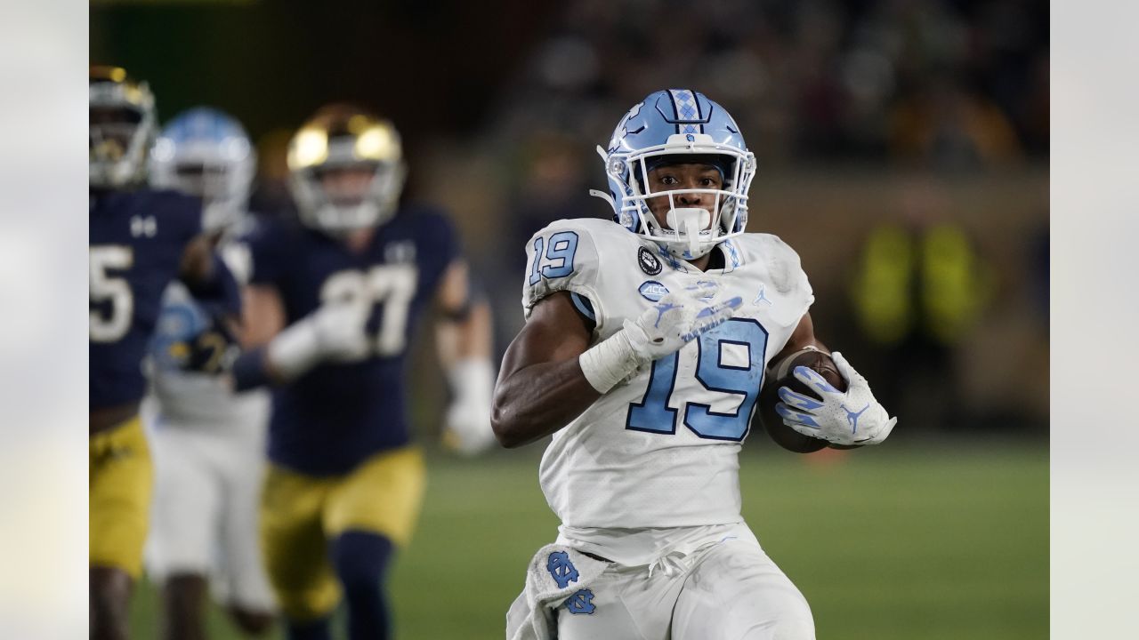 Gophers edge rusher Esezi Otomewo moved to tears after being drafted by  Vikings – Twin Cities