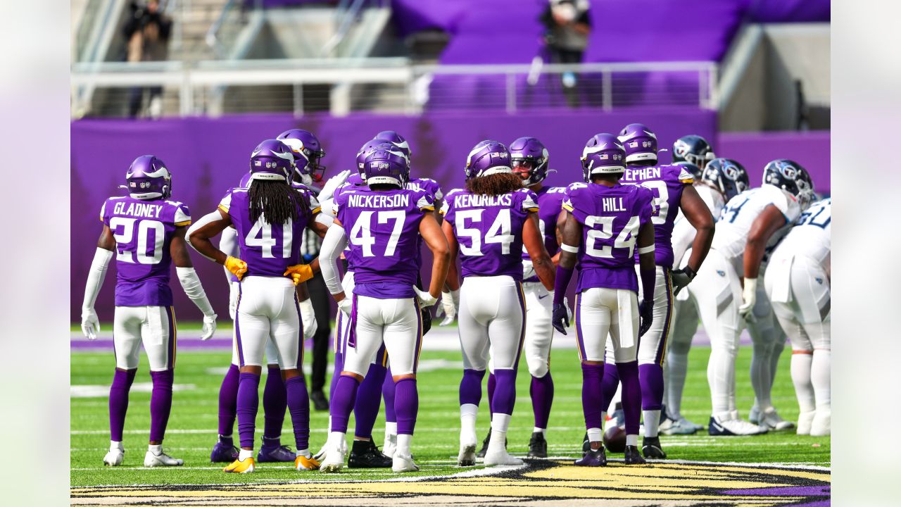 3,063 Vikings Titans Stock Photos, High-Res Pictures, and Images