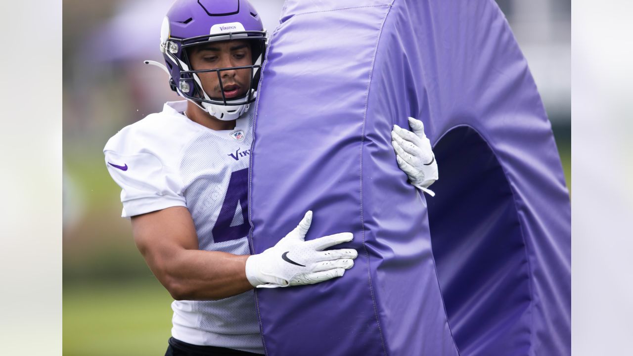 Vikings' Christian Darrisaw back at practice in no-contact jersey, ruled  out Sunday – Twin Cities