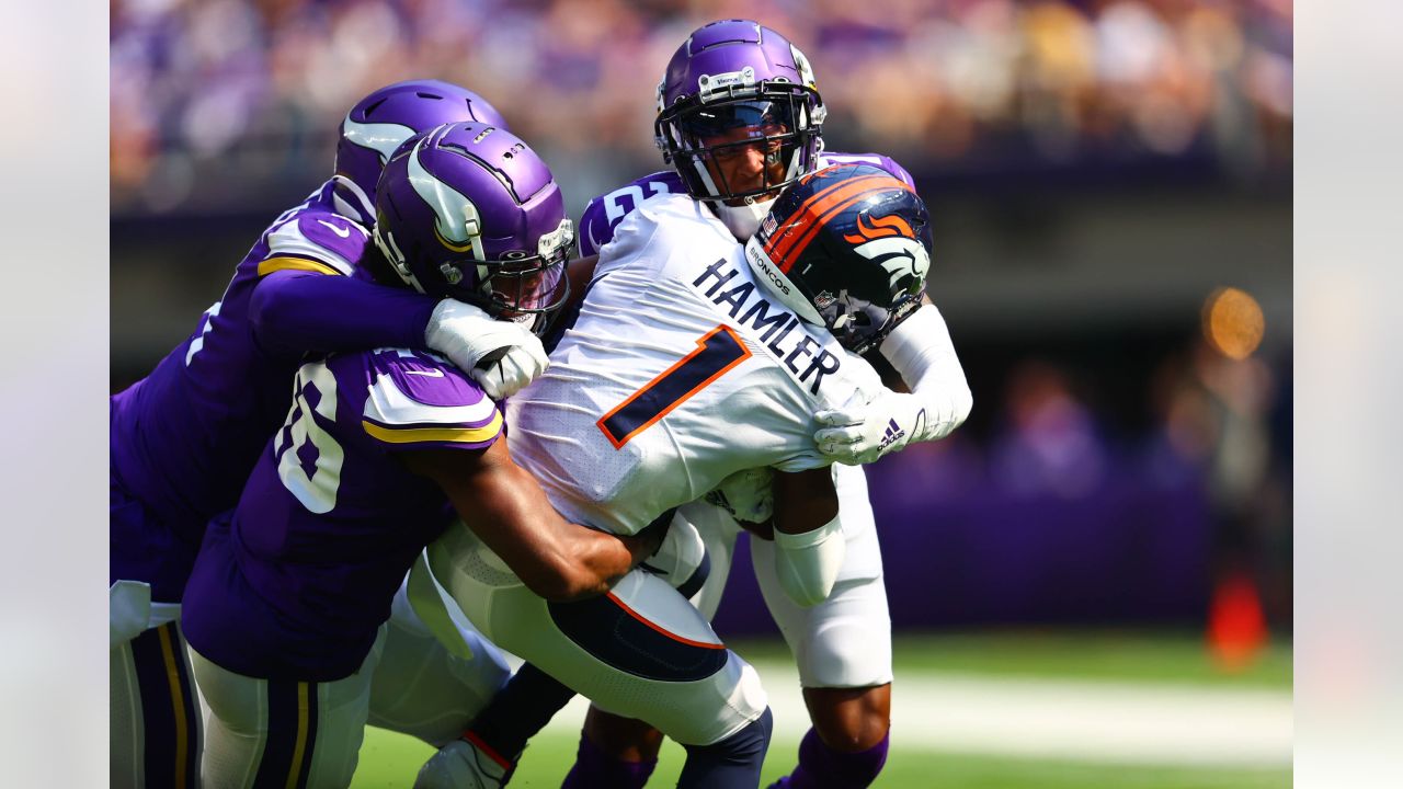 Game Photos: Vikings at Broncos