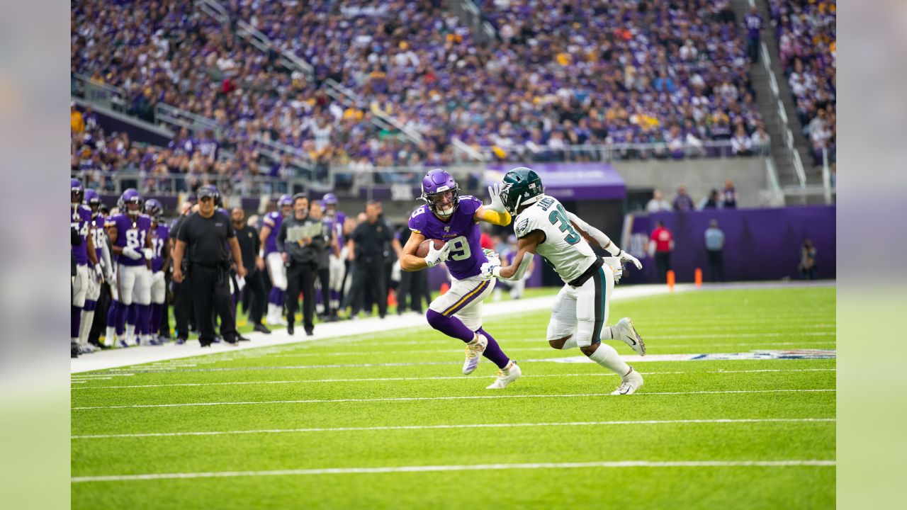 Adam Thielen Making Himself a Resource for Justin Jefferson