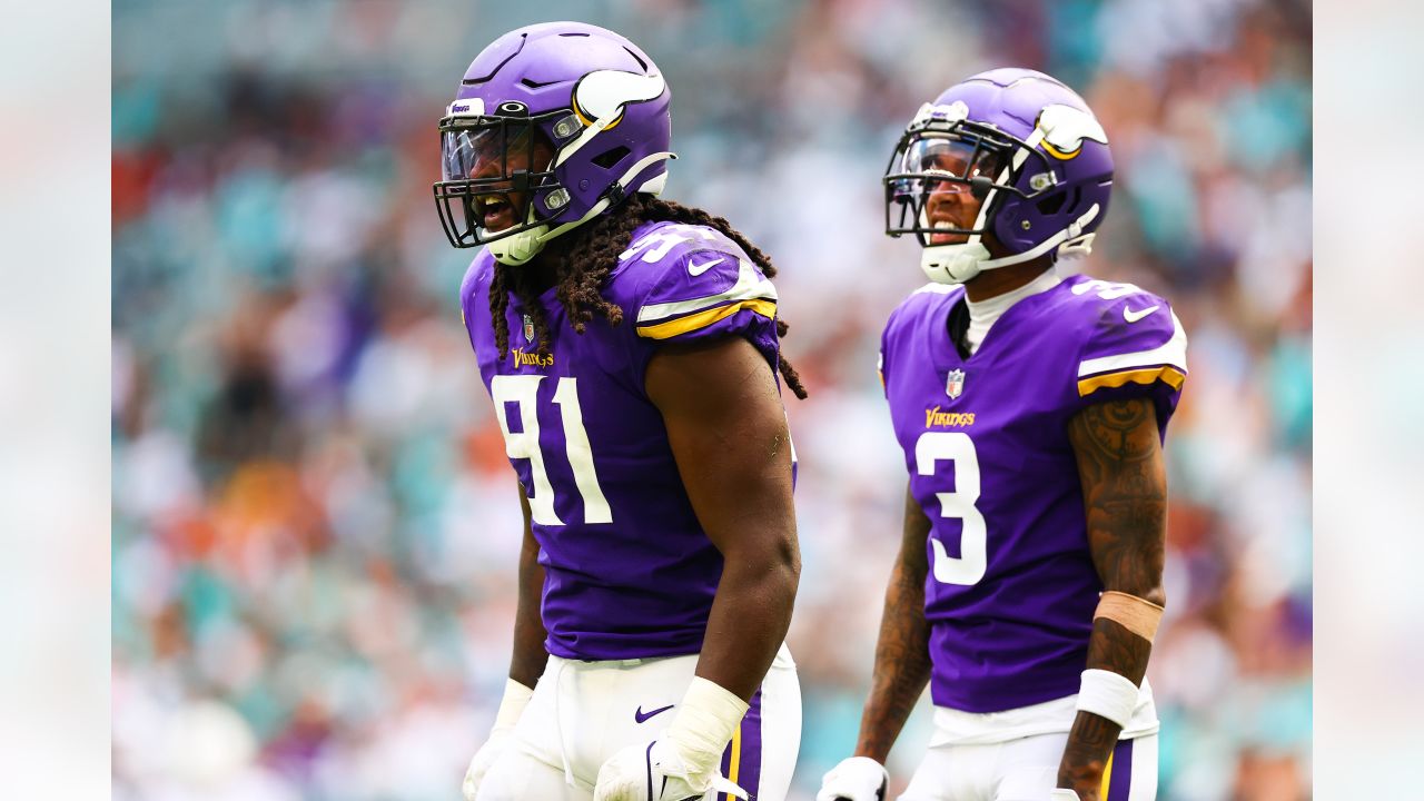 Cook's late touchdown gives Vikings 24-16 win over Dolphins NFL - Bally  Sports