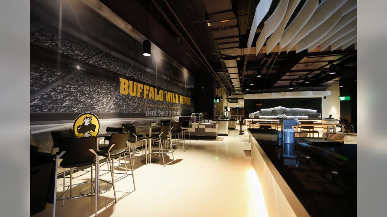 Buffalo Wild Wings  Minnesota Vikings –