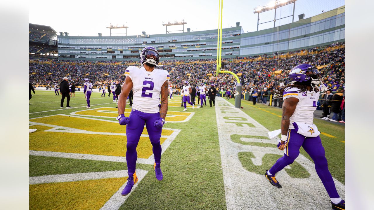 Vikings at Packers Game Observations: Slip Ups on Field Mean No. 1