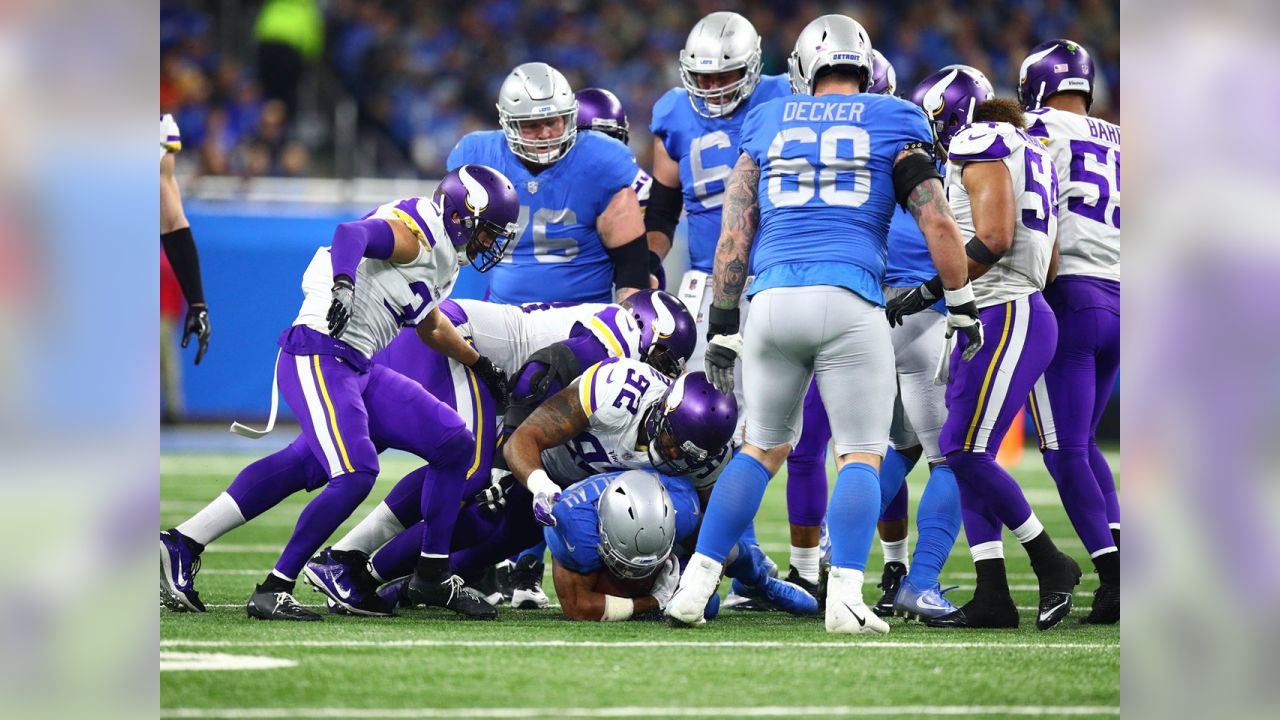 Vikings Take on the Lions on Thanksgiving Day