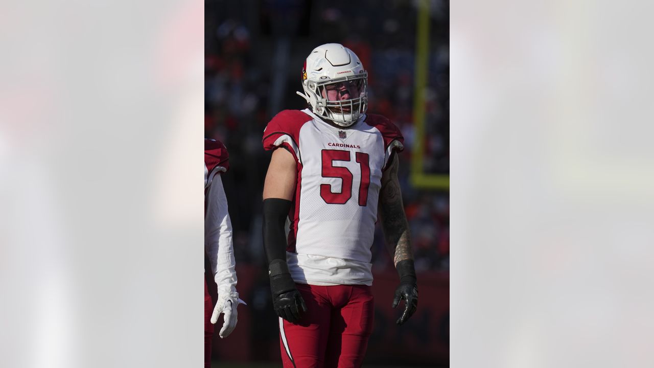 Arizona Cardinals sign linebacker Tanner Vallejo to practice squad