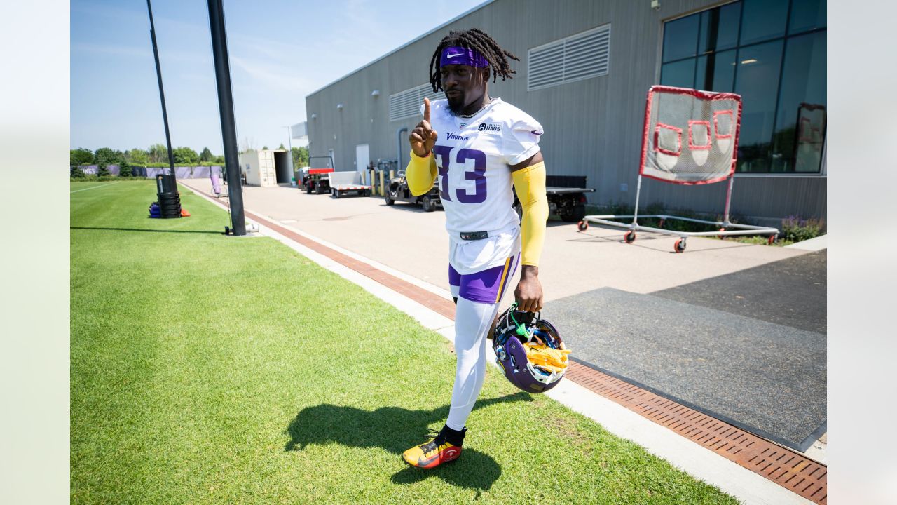 Minnesota Vikings wide receiver Justin Jefferson (18) participates during a  joint NFL football training camp with the Denver Broncos Thursday, Aug. 12,  2021, in Eagan, Minn. (AP Photo/Bruce Kluckhohn Stock Photo - Alamy