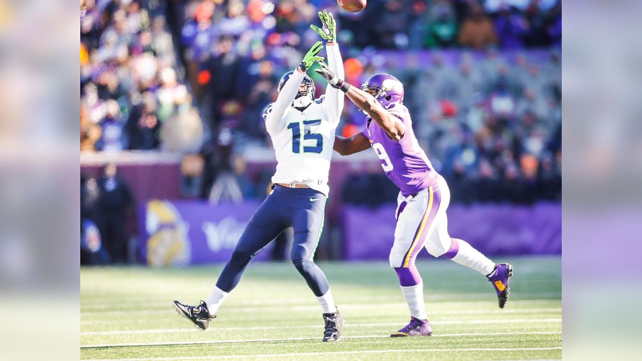 Vikings, Seahawks Battle Through 3rd-Coldest Game in NFL History