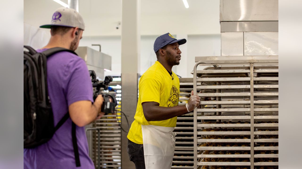 Beautiful Young Server in Minnesota Vikings Jersey Taking a Food Order ·  Creative Fabrica