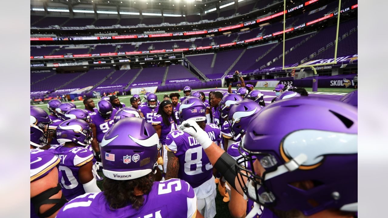 Titans rally for a 31-30 victory as Vikings stumble to 0-3