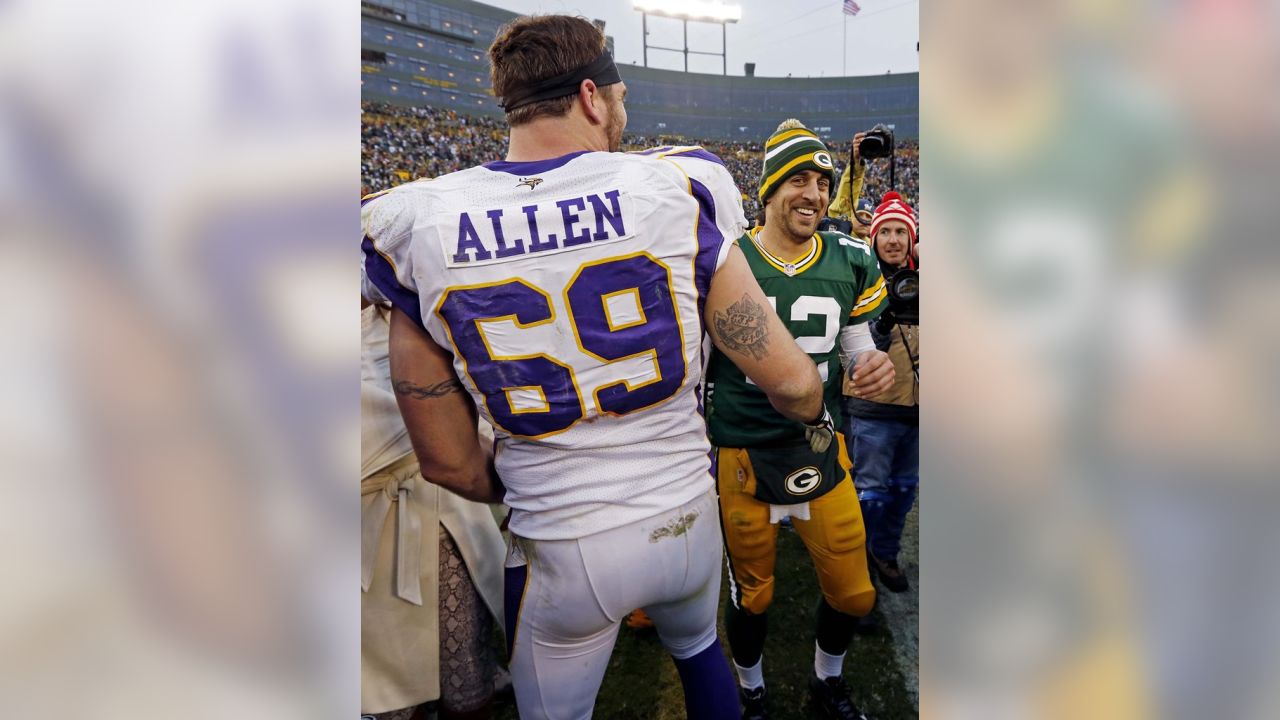 Jared Allen #69 of the Minnesota Vikings Stock Photo - Alamy