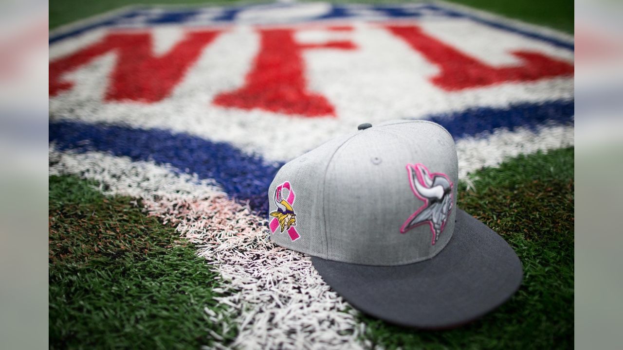 Photos: Vikings' Breast Cancer Awareness Gear