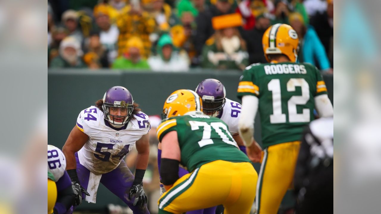 Packers-Vikings kickoff on Christmas Eve remains at noon