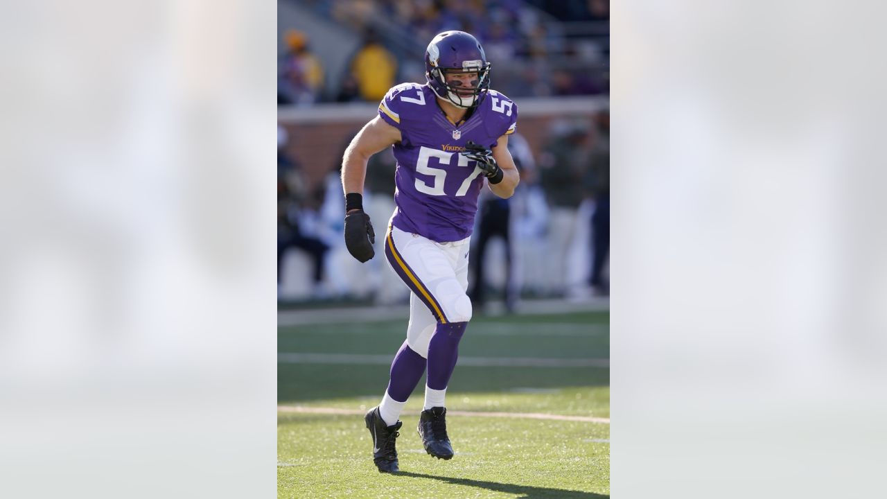 Vikings linebacker Audie Cole lost for the season after fracturing