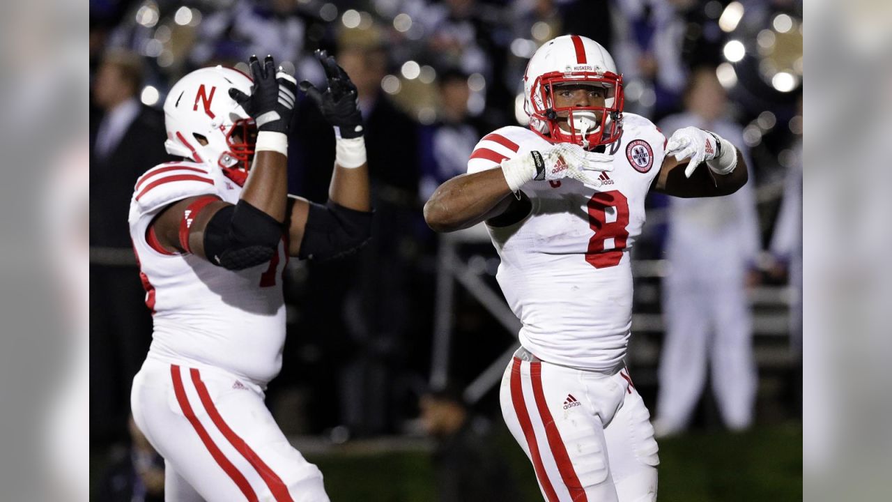 Nebraska RB Ameer Abdullah has MCL sprain, could return for Wisconsin game