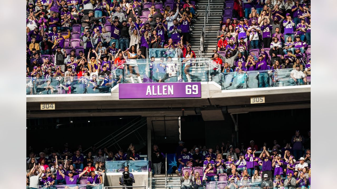 Jared Allen: from NFL bone-cruncher to Olympic curling hopeful, Curling