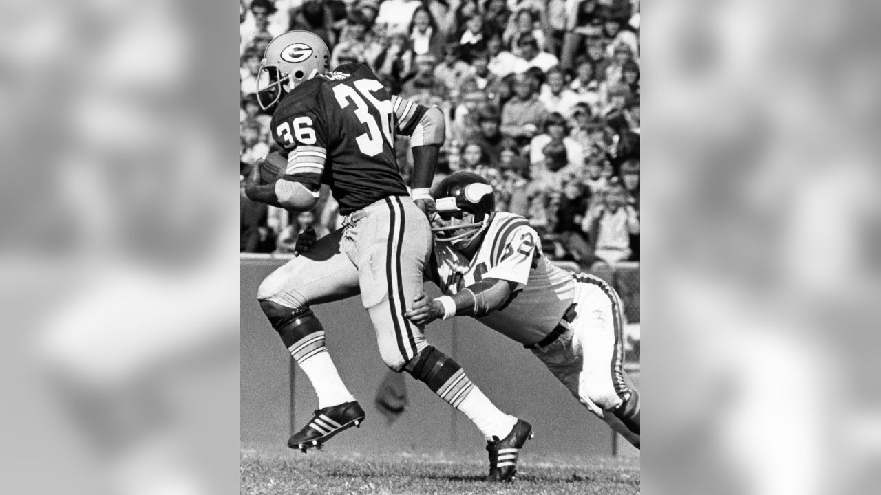 Paul Krause (22), safety of the Minnesota Vikings, August, 1970. (AP Photo  Stock Photo - Alamy