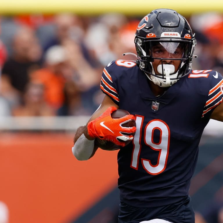 Chicago Bears wide receiver Equanimeous St. Brown (19) runs