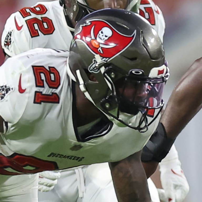 Ke'Shawn Vaughn of the Tampa Bay Buccaneers rushes the ball