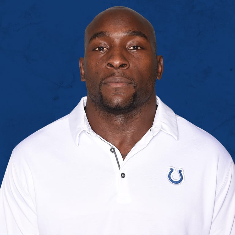 2018_Headshot_Mathis